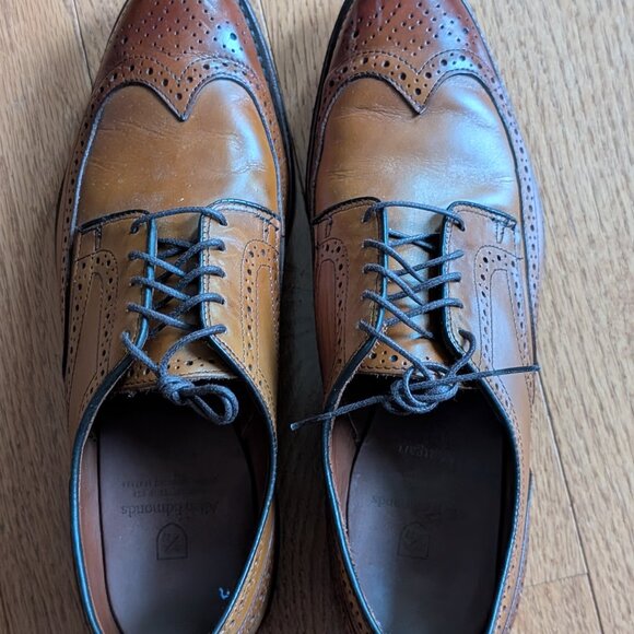 Allen Edmonds Derby Wingtip Brogues - Picture 1 of 7